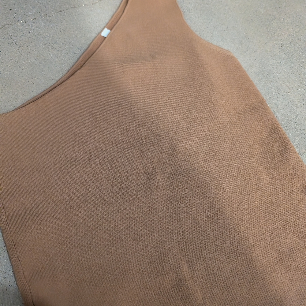 One Shoulder Top - Picture 6 of 8